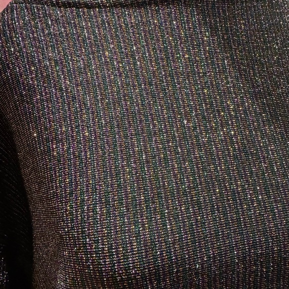 Elegant Black NWOT Women's Top. Top 23” height 24” - Picture 8 of 9